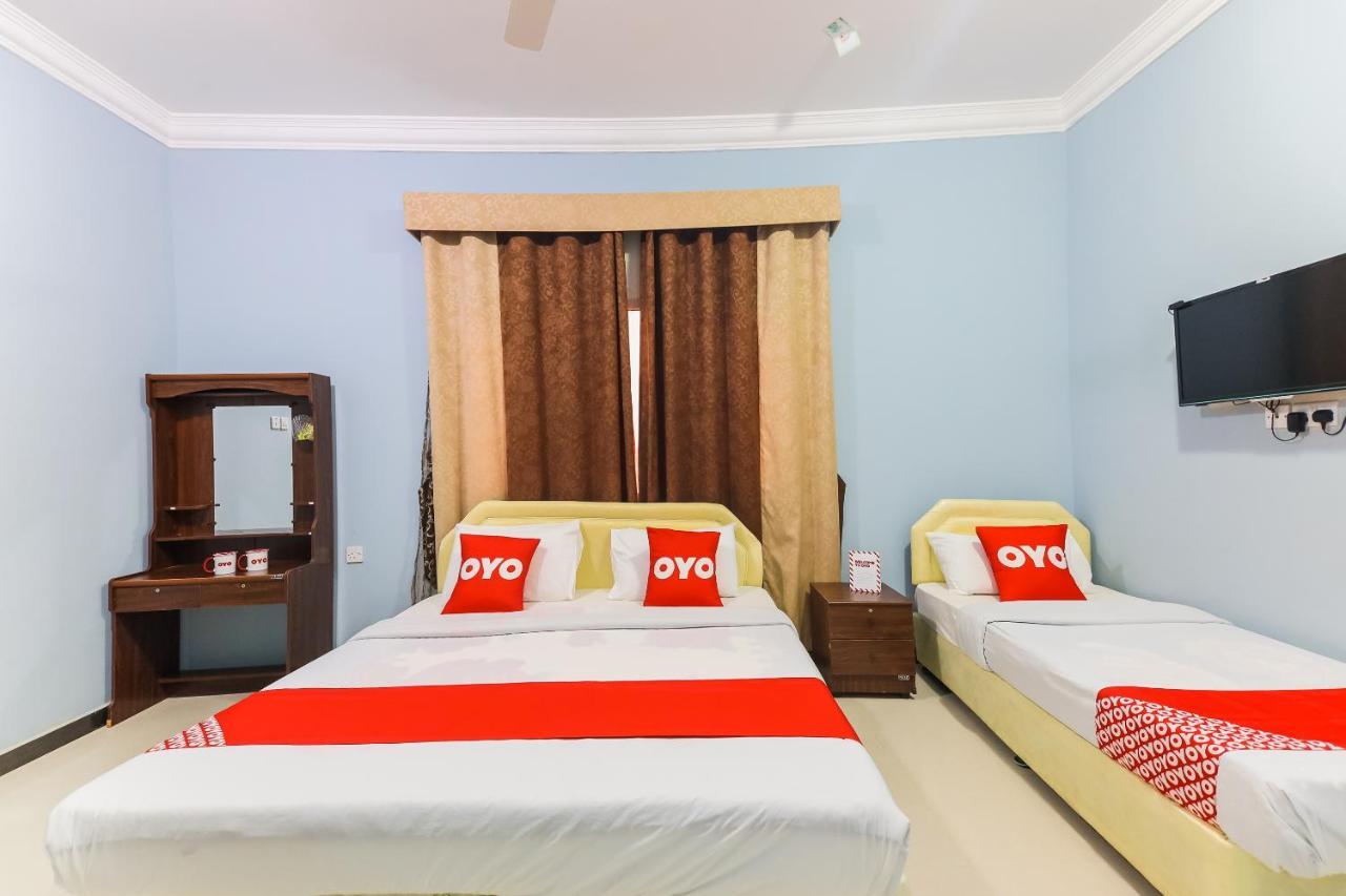Super Oyo 110 Ras Al Hadd Guest House Eksteriør billede