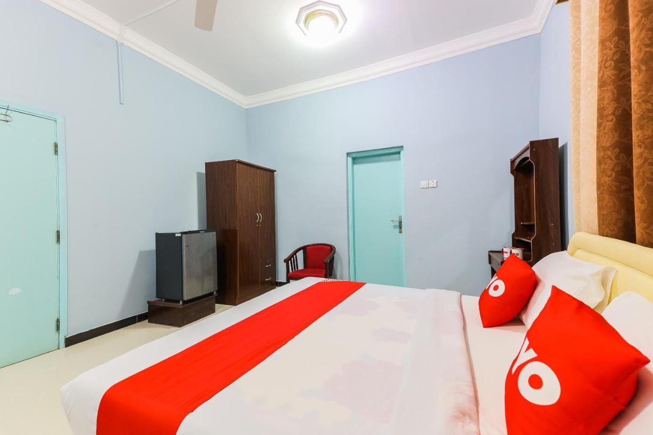 Super Oyo 110 Ras Al Hadd Guest House Eksteriør billede