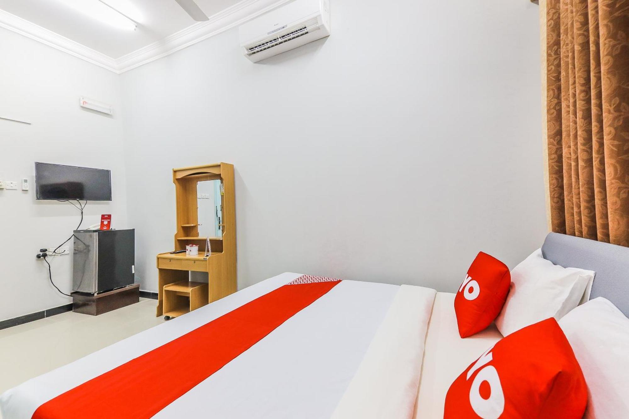 Super Oyo 110 Ras Al Hadd Guest House Eksteriør billede